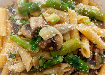 Asparagus and Mushroom Penne Pasta